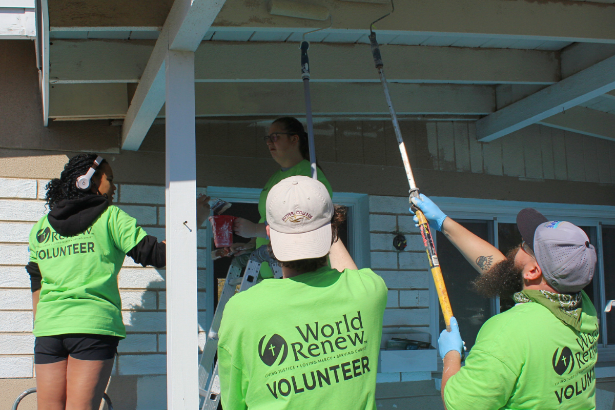 DRS volunteers on Spring Break